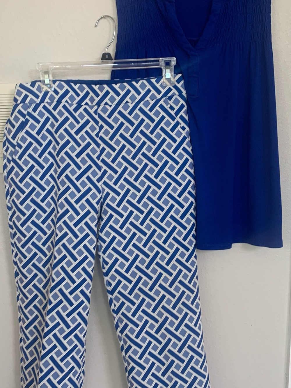 Trina Turk size 8 pants. Included is 2 tops. (Both tops are Large)